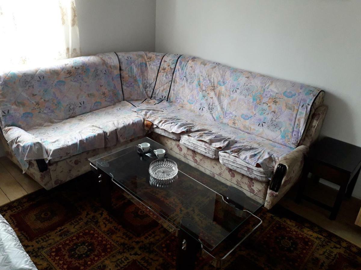 זבליאק Apartments Cardak מראה חיצוני תמונה